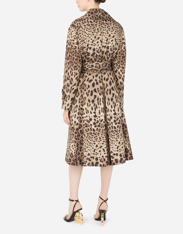 Belted double-breasted padded nylon trench coat with leopard print - 5