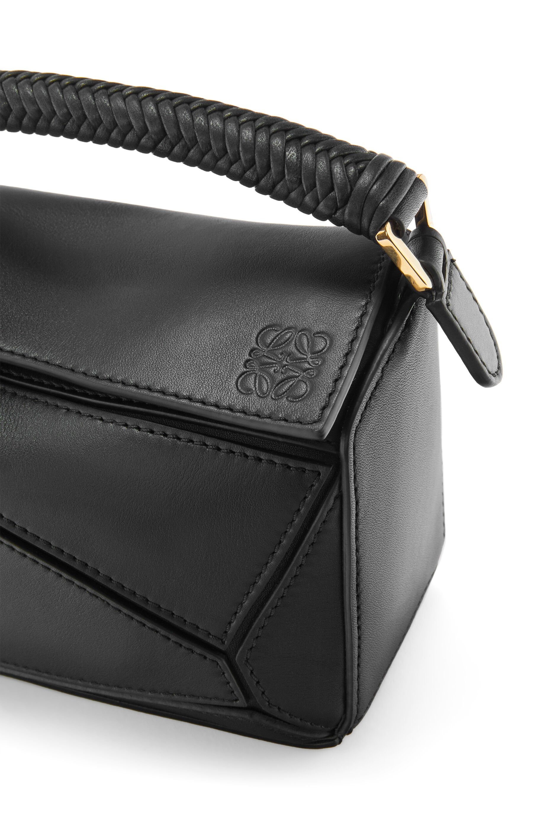 【関税送料込】LOEWE Mini Puzzle bag in smooth calfskin Loewe Mini Puzzle bag in smooth calfskin | REVERSIBLE