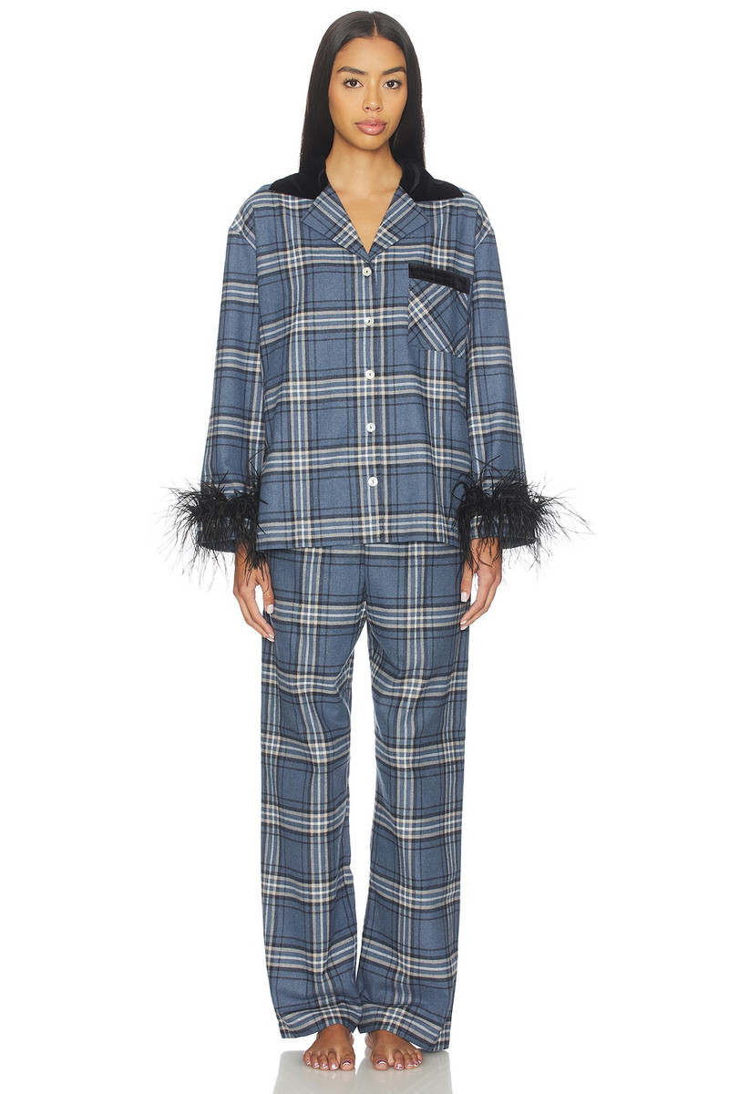 Checked Cotton-flannel Set With Detachable Feathers 1