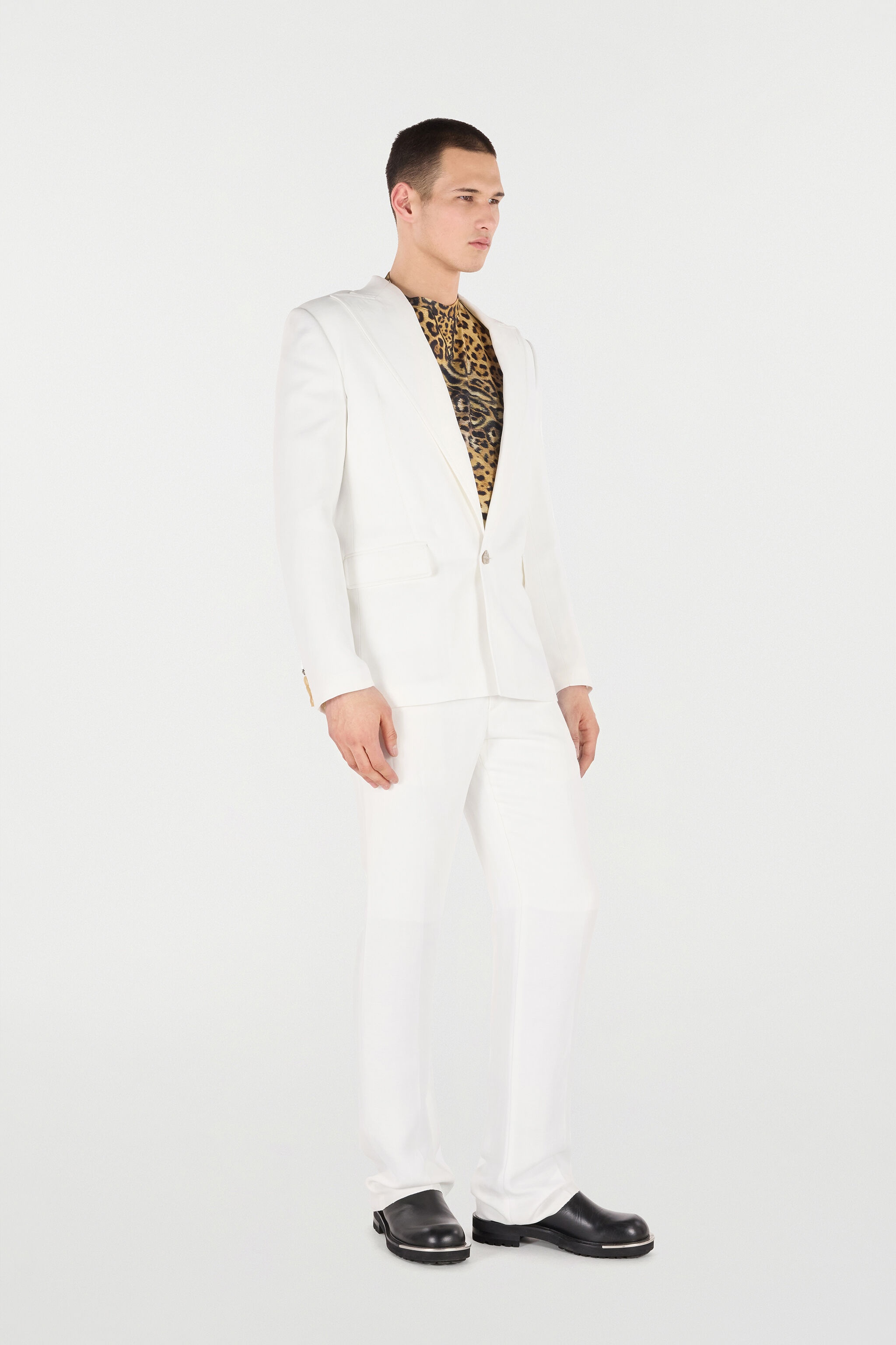 Single-Breasted Blazer - 3
