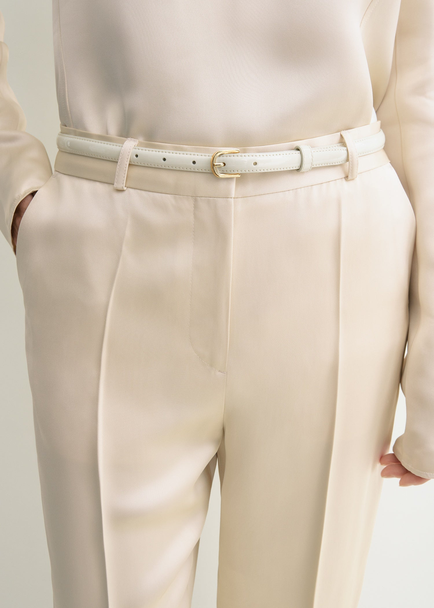 Thin patent-leather trouser belt bleached sand - 2