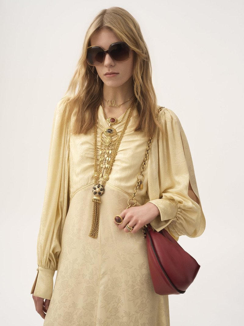 Chloé CHLOÉ ICONS SHOULDER BAG IN SOFT LEATHER outlook