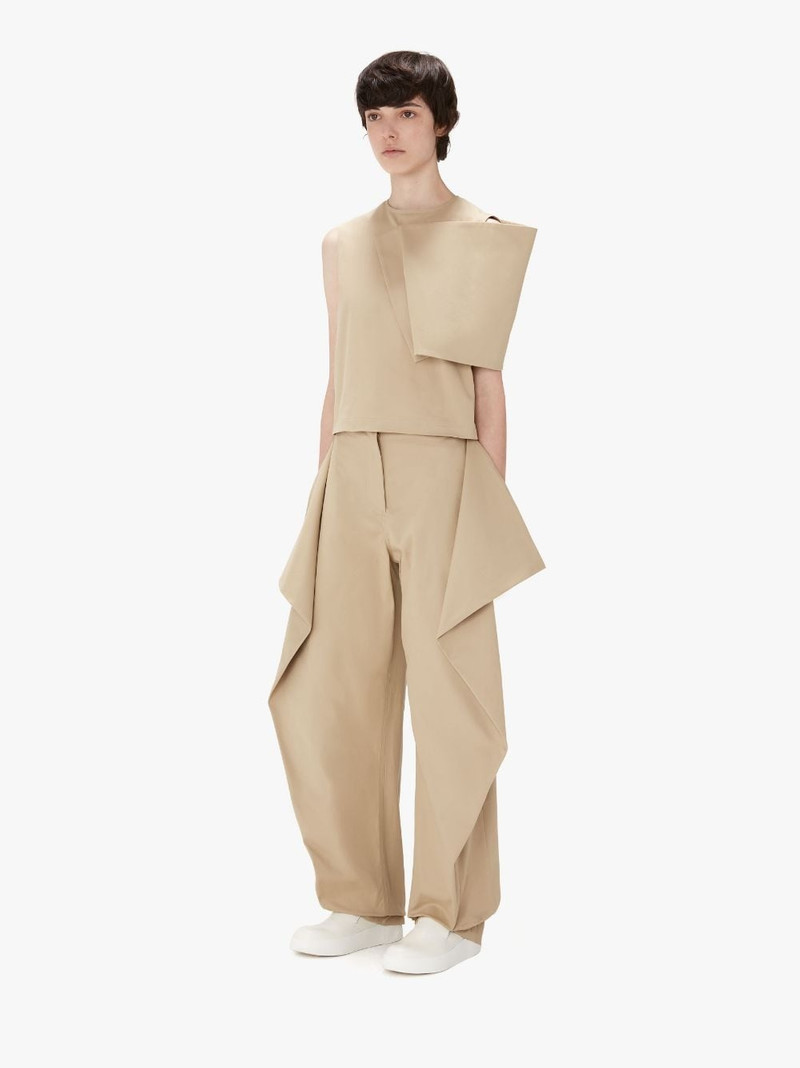 SLEEVELESS KITE TOP 4