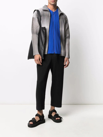 ISSEY MIYAKE plissé-effect sleeveless jacket outlook