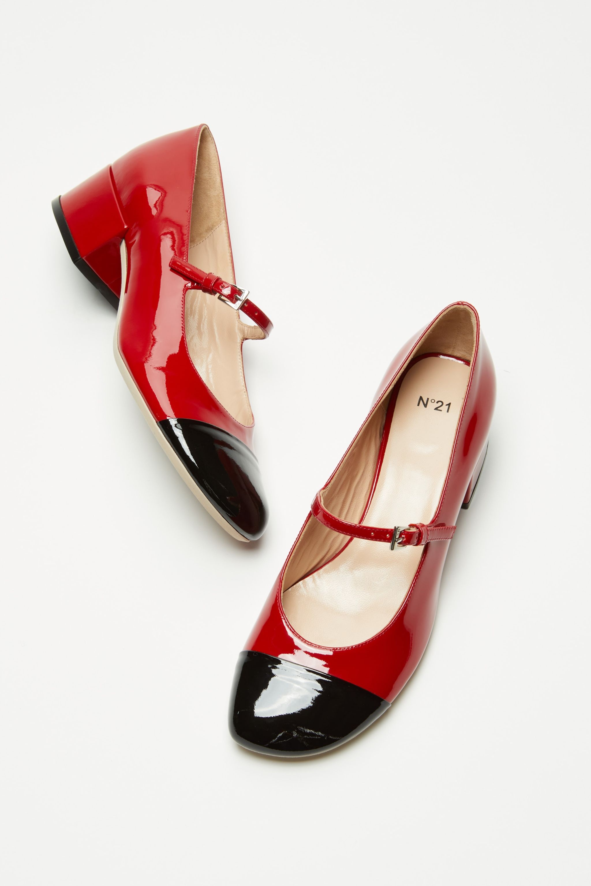 PATENT LEATHER MARY JANE SHOES - 5