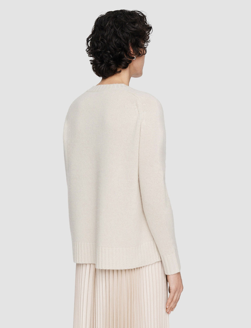 Open Cashmere V Neck Jumper 4