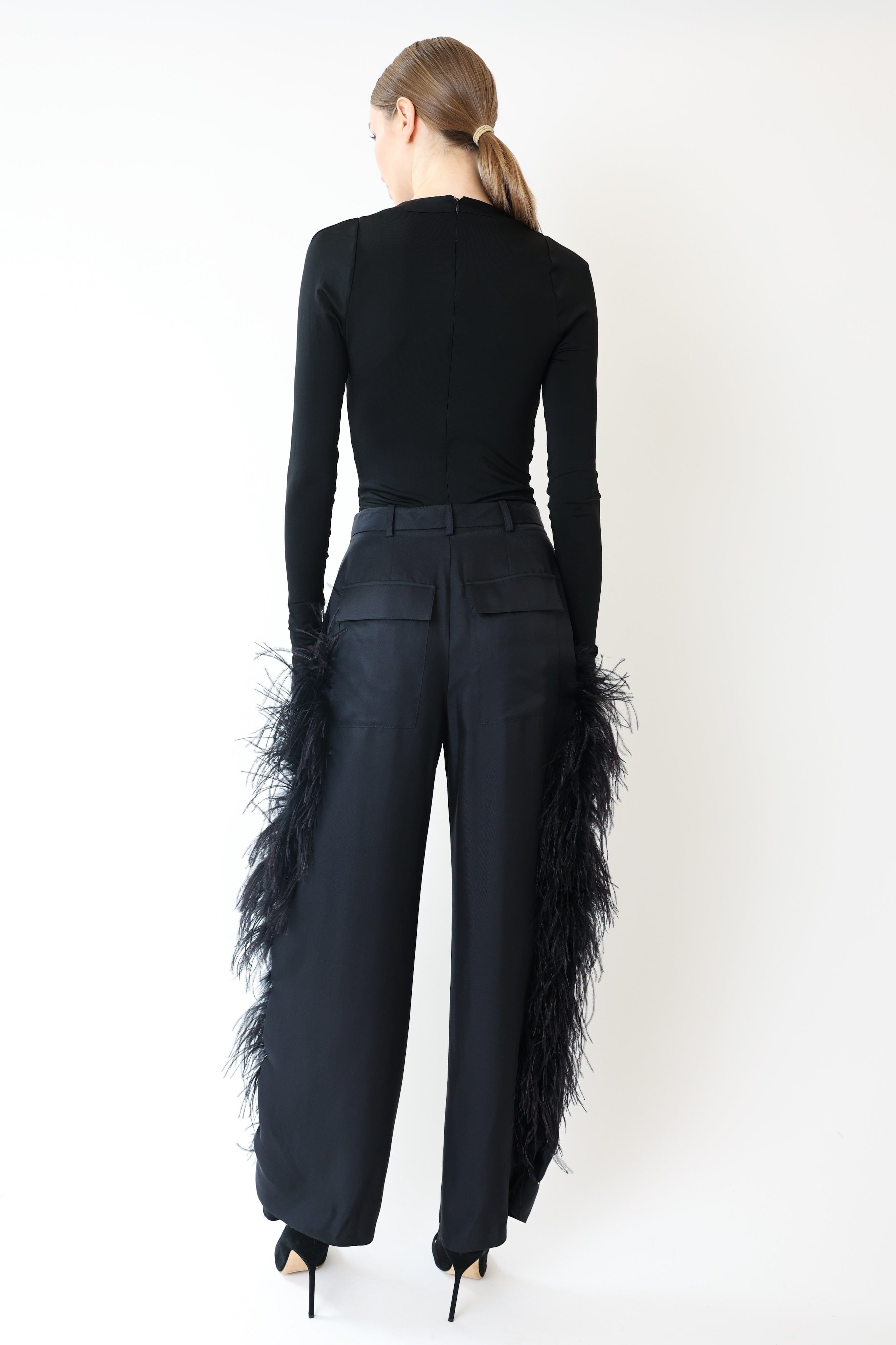 Silky Twill Relaxed Pleated Pant With Feathers - 3