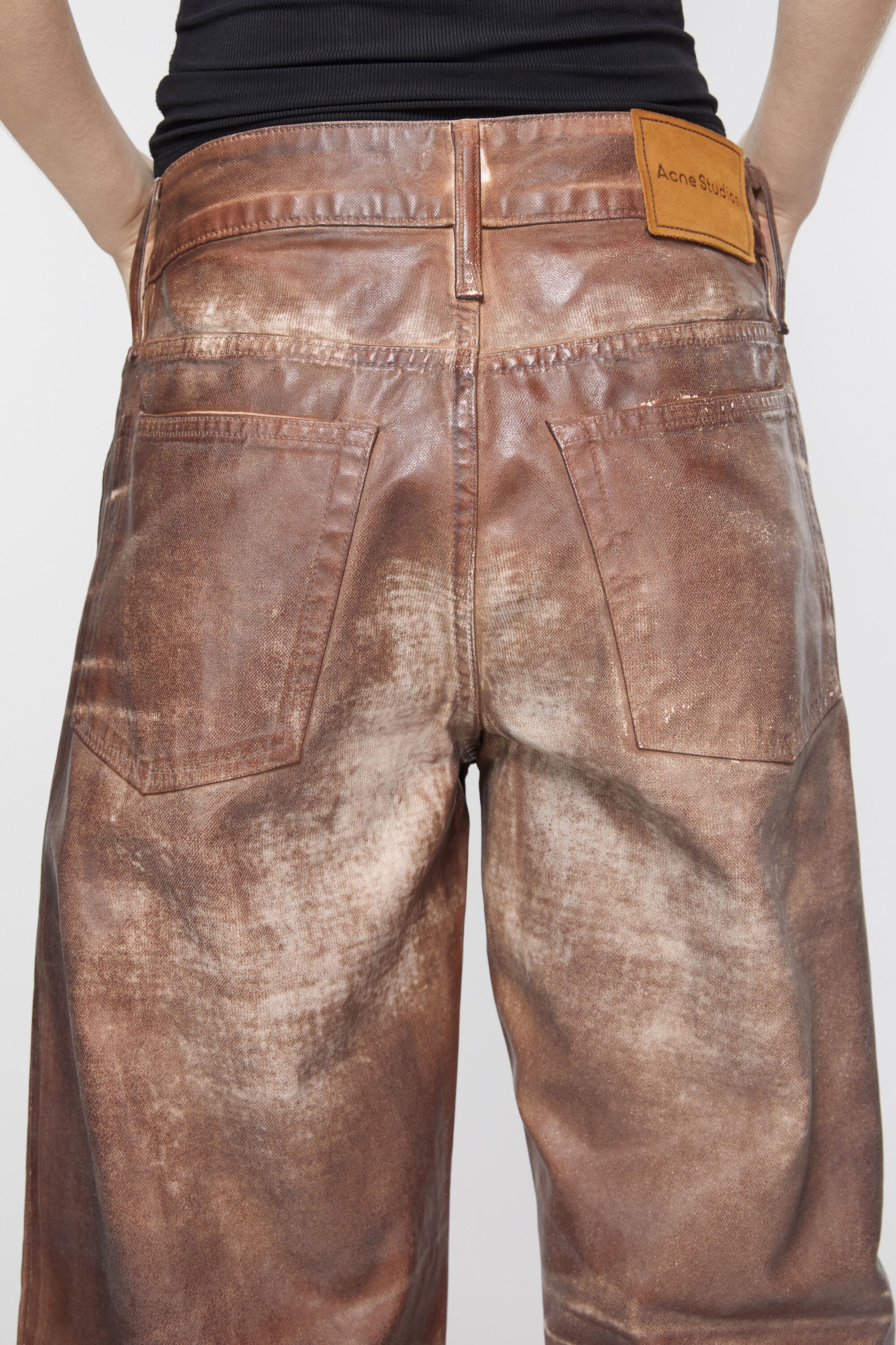 Relaxed fit waxed jeans - Caramel/white - 6