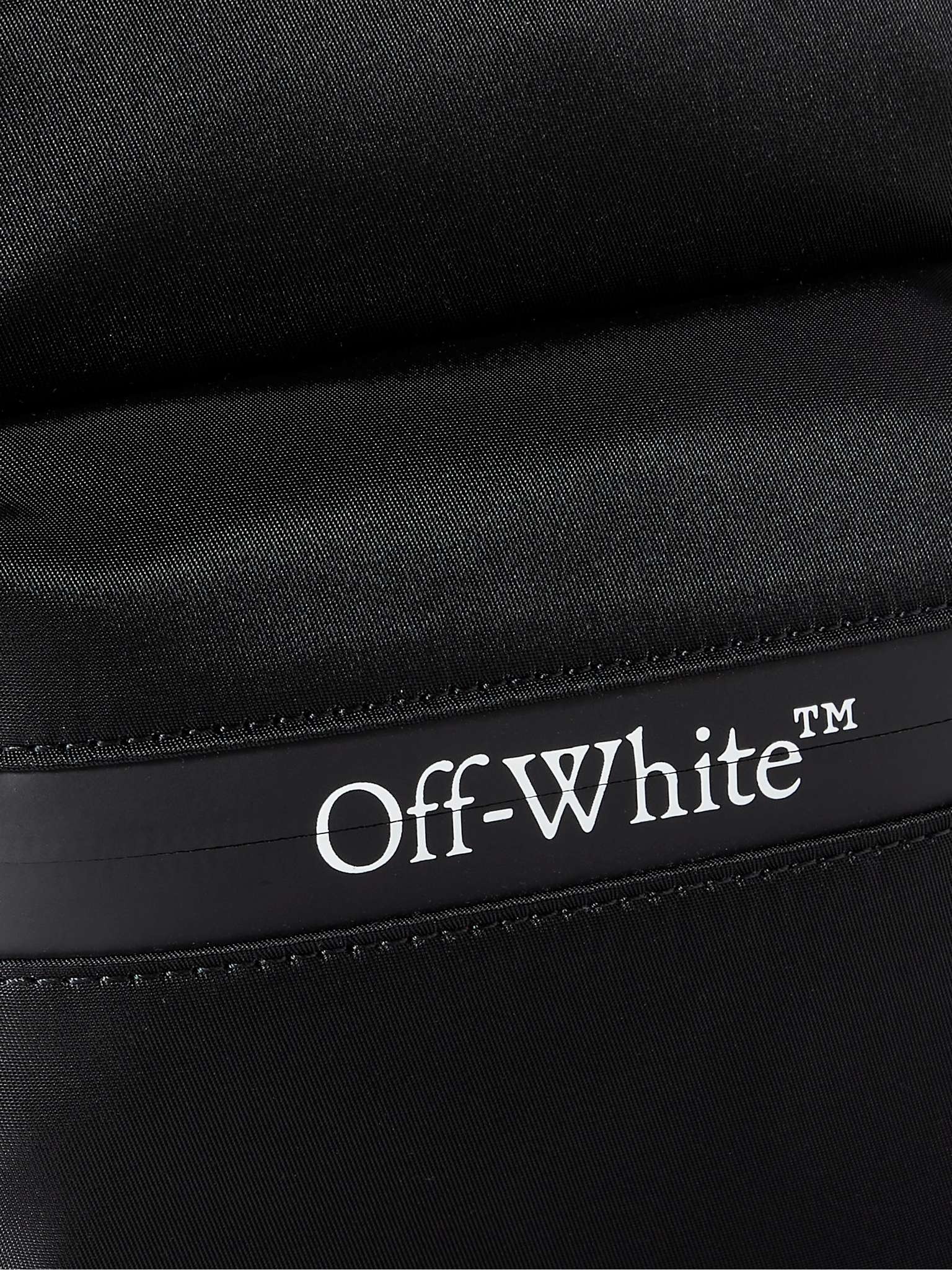 【Off-White】 ロゴ プリント ジップ クロスボディ バッグ オフホワイト Tシャツ メンズ 正規品 OFF-WHITE 半袖Tシャツ
