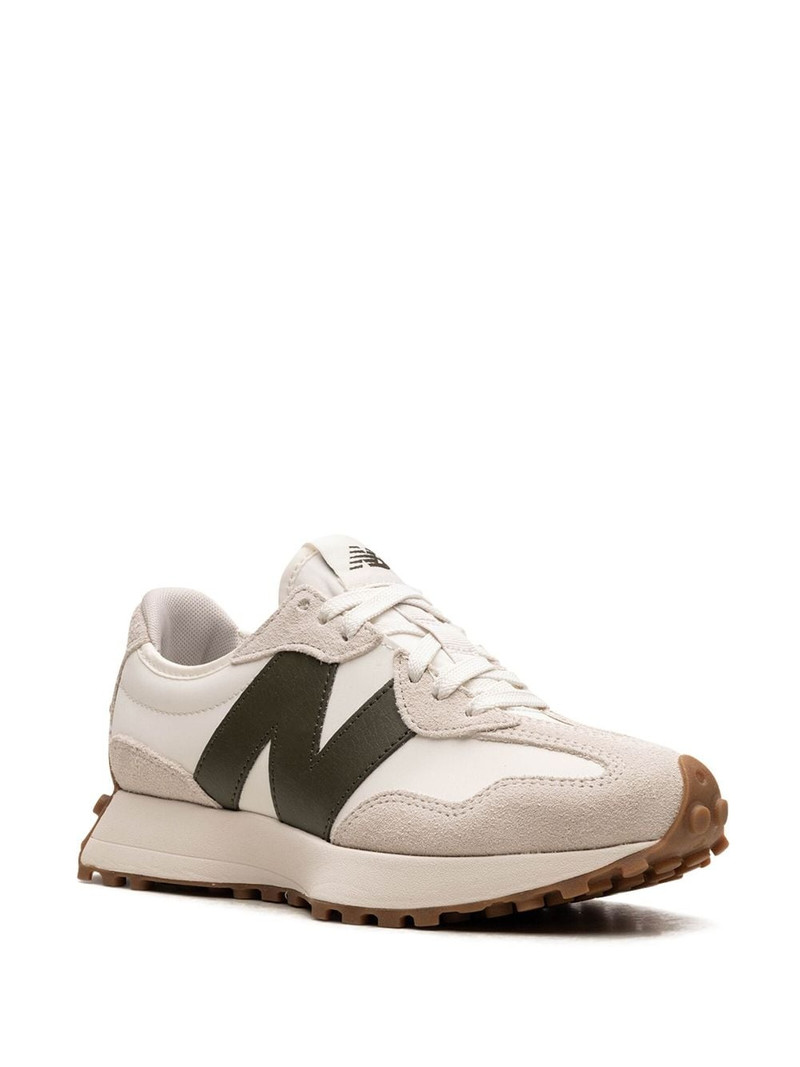 New Balance 327 낮은 정상 운동화 outlook