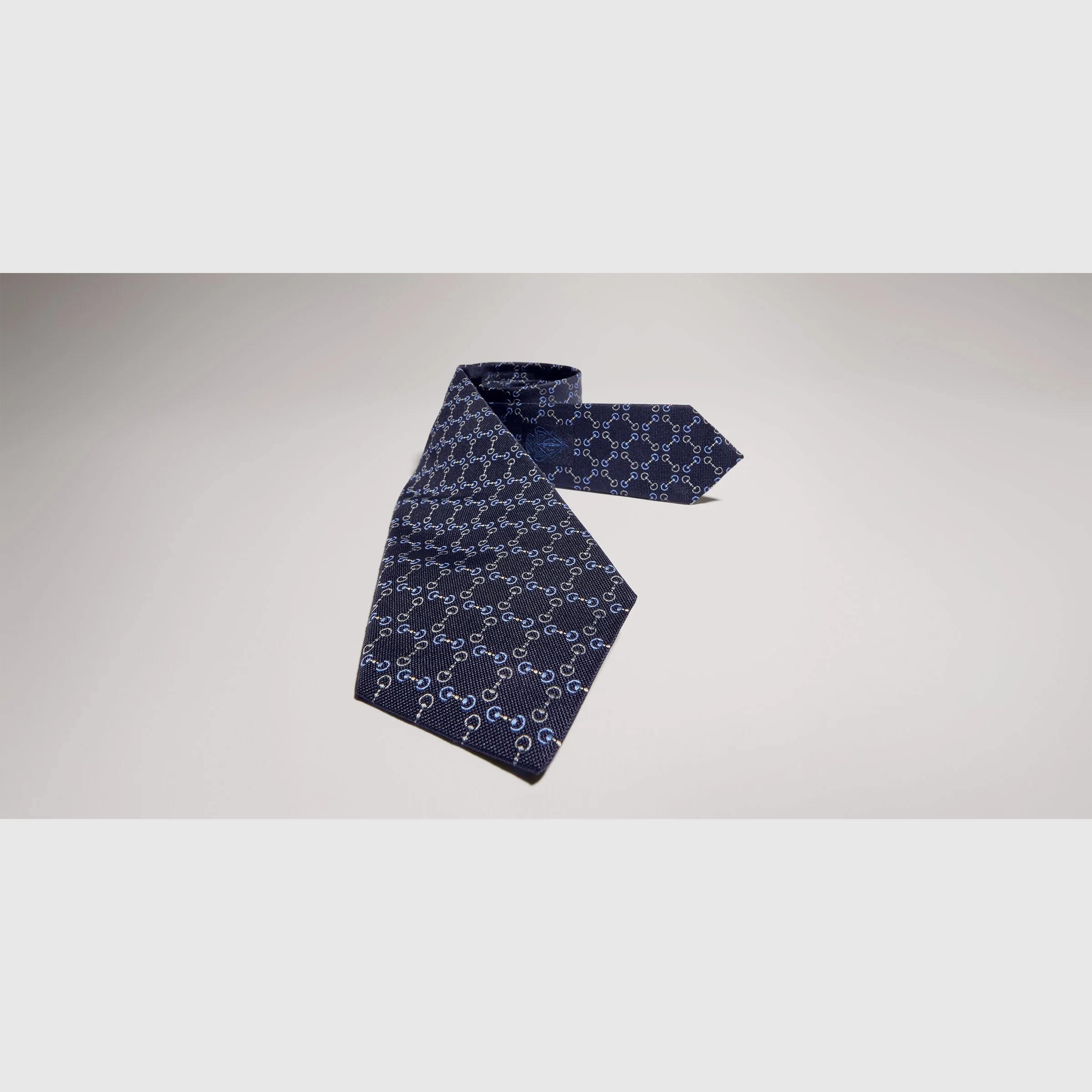 Horsebit silk jacquard tie - 1