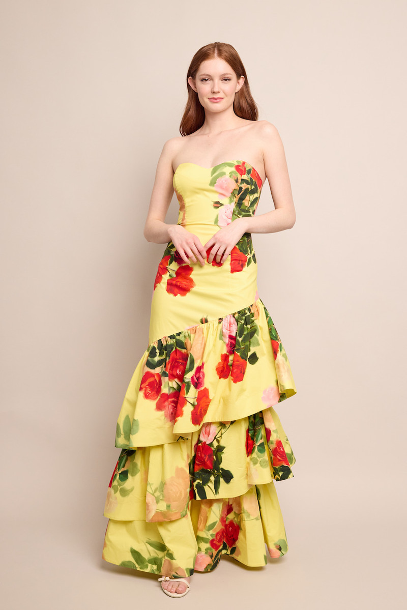 Cara Cara Willa Dress
Sun-Drenched Romance—Strapless, Sweeping, and Made for Twirling into Golden Hour outlook