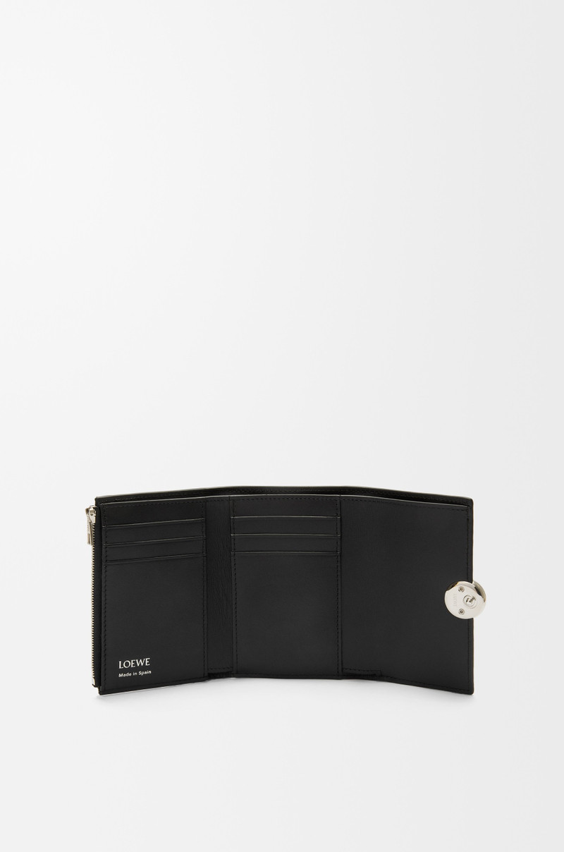 Loewe Pebble small vertical wallet in pebble grained calfskin outlook