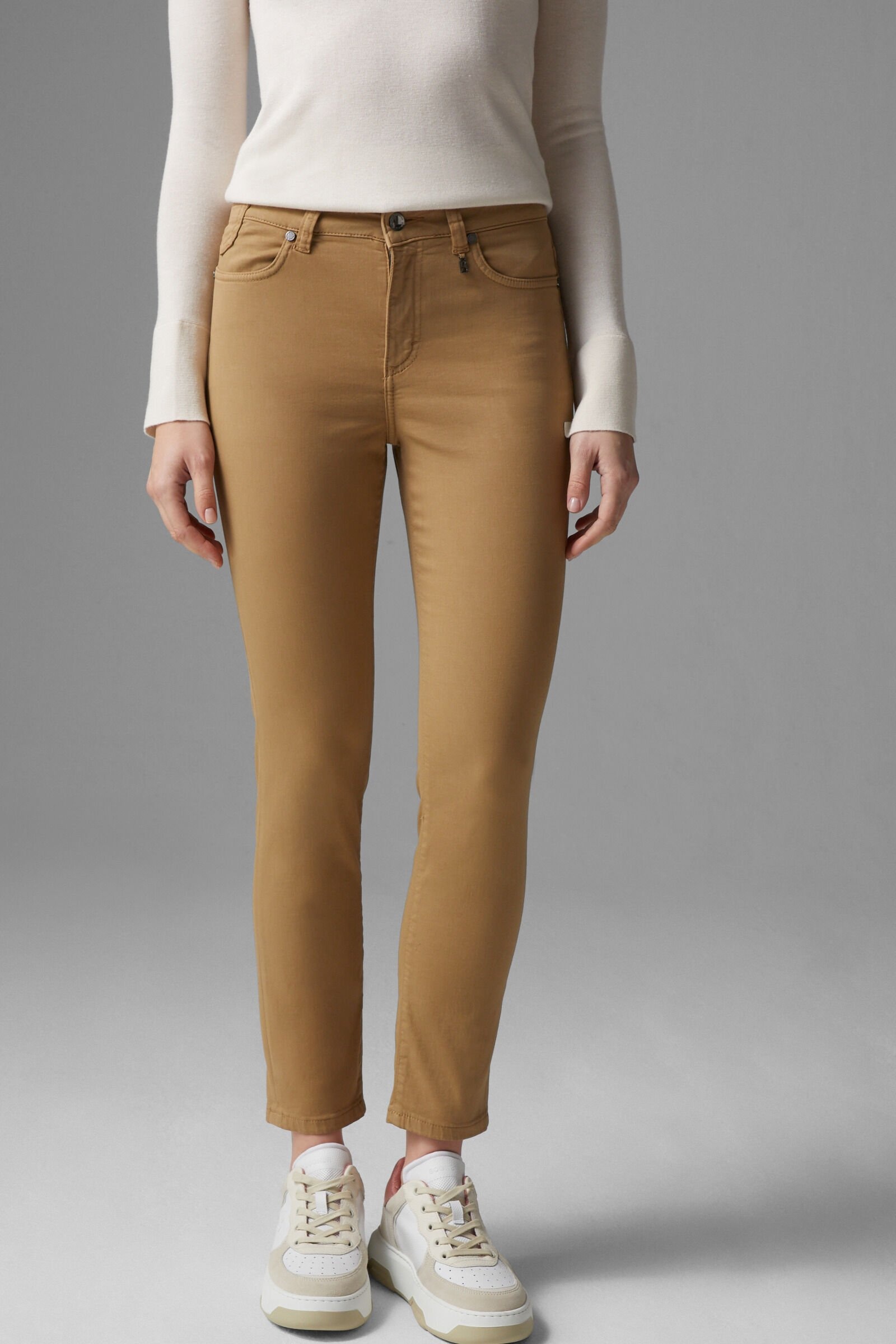 Slim fit Julie 7/8 jeans in Beige - 2