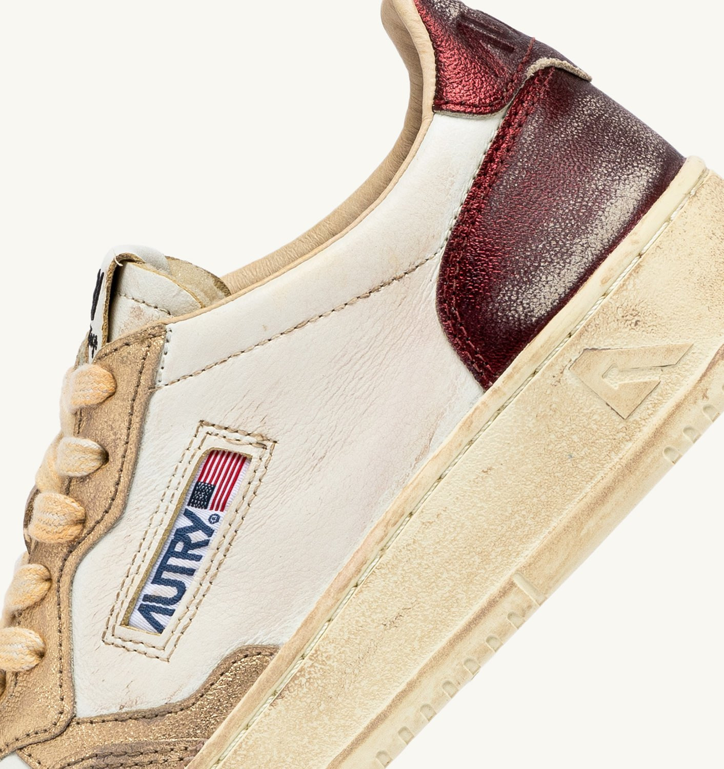 MEDALIST LOW SUPER VINTAGE SNEAKERS IN PLATINUM AND VIOLET BRUSHED LEATHER - 6