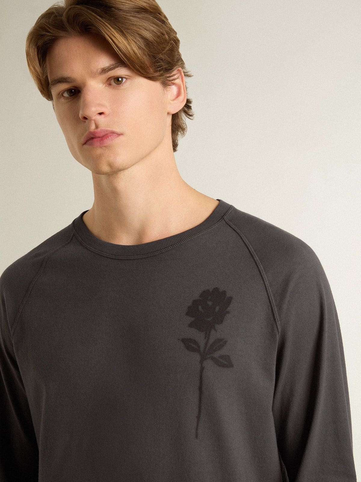 Men's T-shirt in anthracite-colored cotton with print on the chest - 5