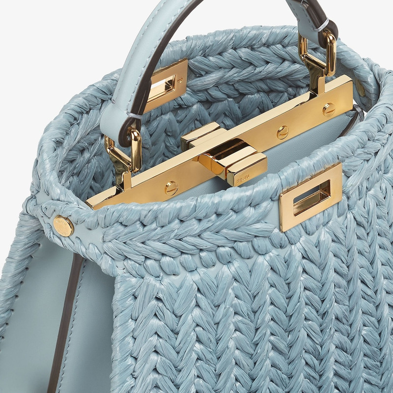 Peekaboo ISeeU Petite 5