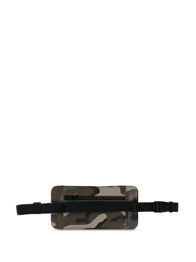 Supreme camouflage print waist and shoulder pouch outlook