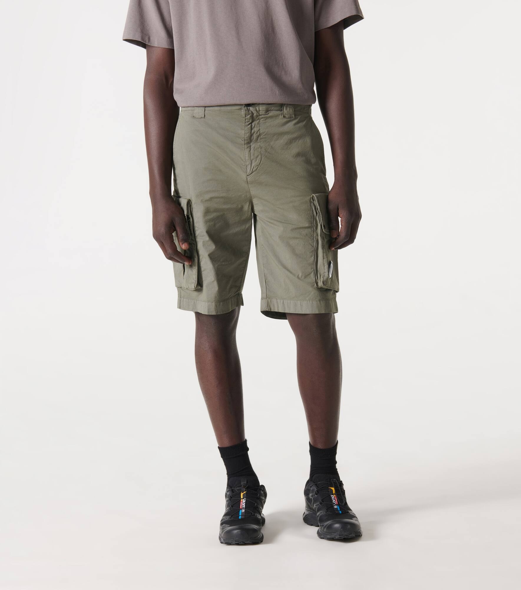Cotton-blend cargo shorts - 3