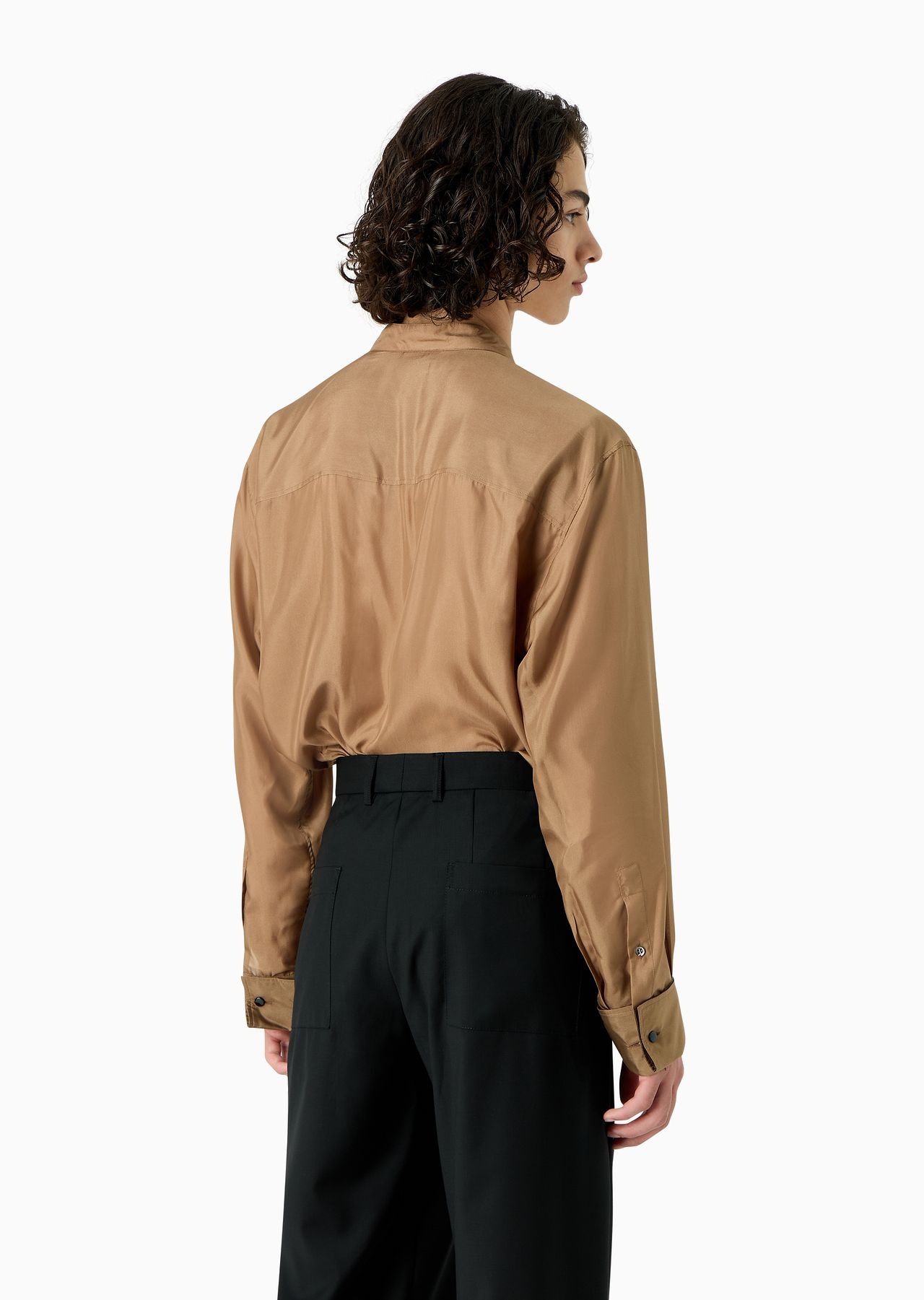 V-neck shirt with pocket and ramage embroidery in solid-colour pure silk - 3