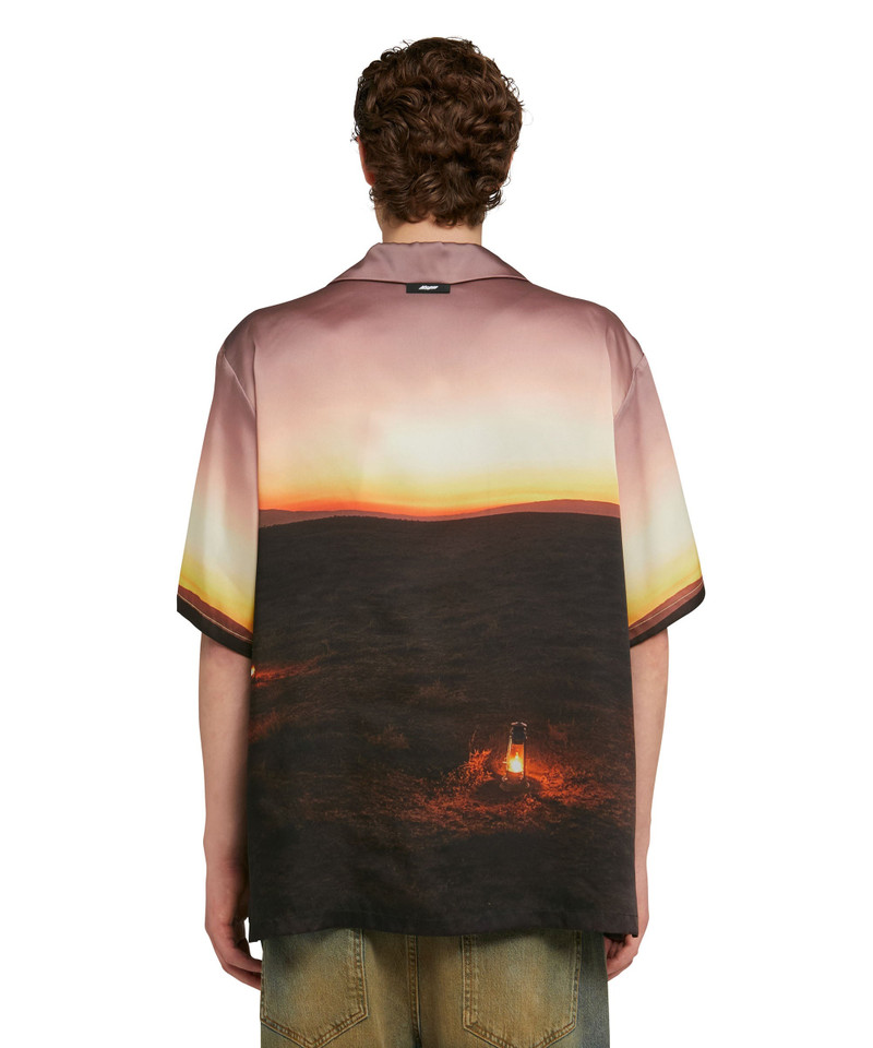 Fluid fabric bowling shirt with "Tanzanian gaze torch snap" print 3