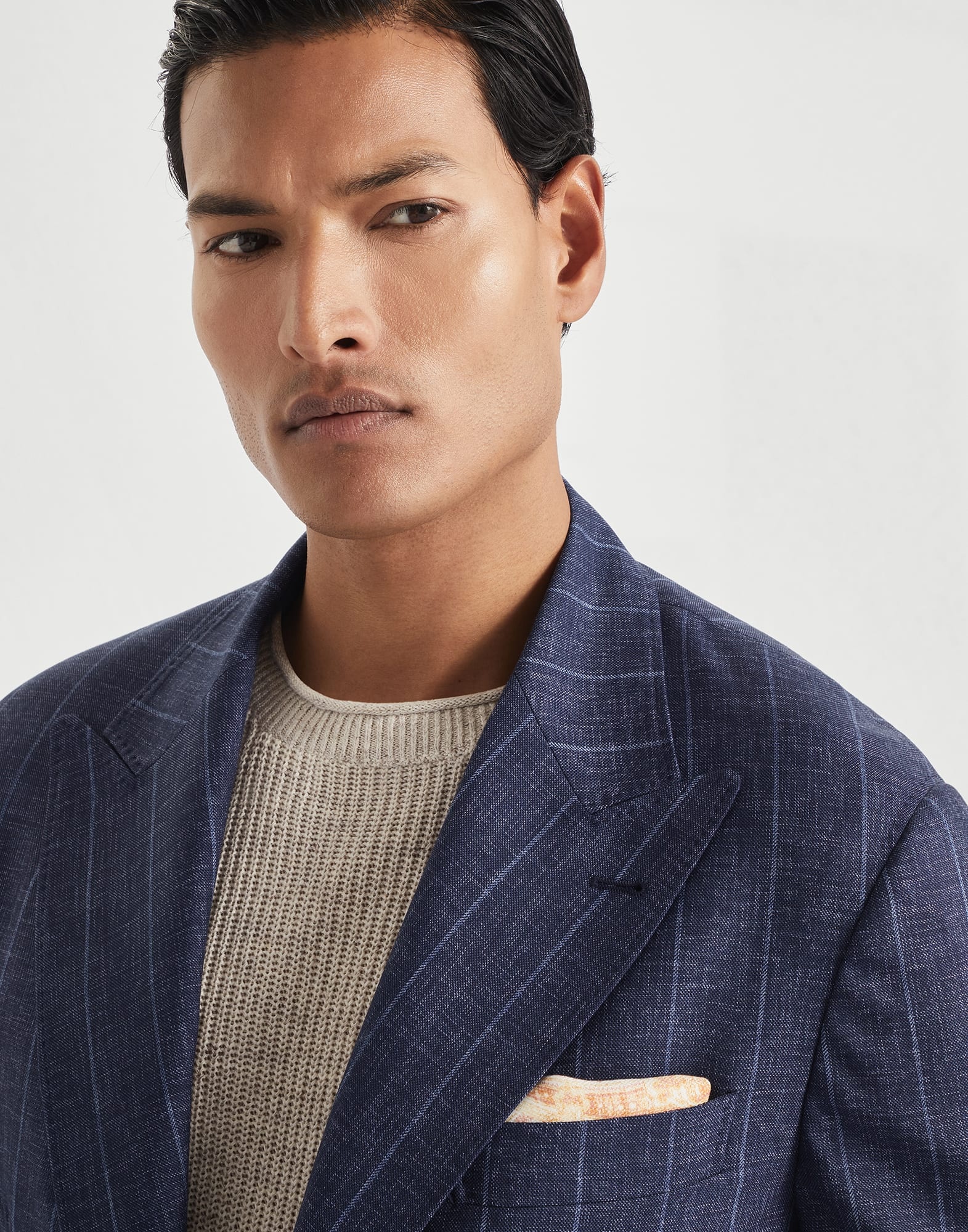 Double face silk pocket square with paisley design - 3