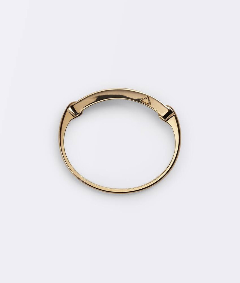 Bottega Veneta id outlook