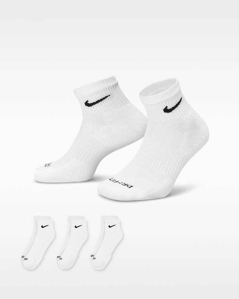Nike Everyday Plus Cushioned Training Ankle Socks (3 Pairs) 1