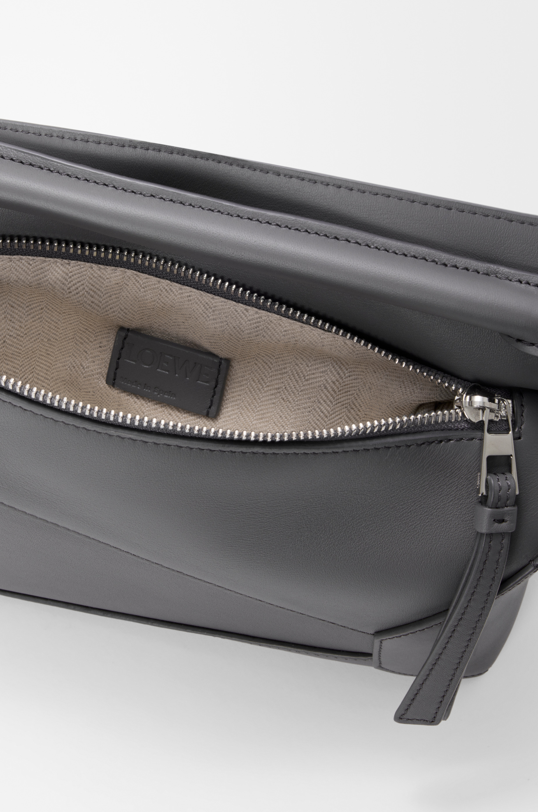 Small Puzzle Edge bag in classic calfskin - 7