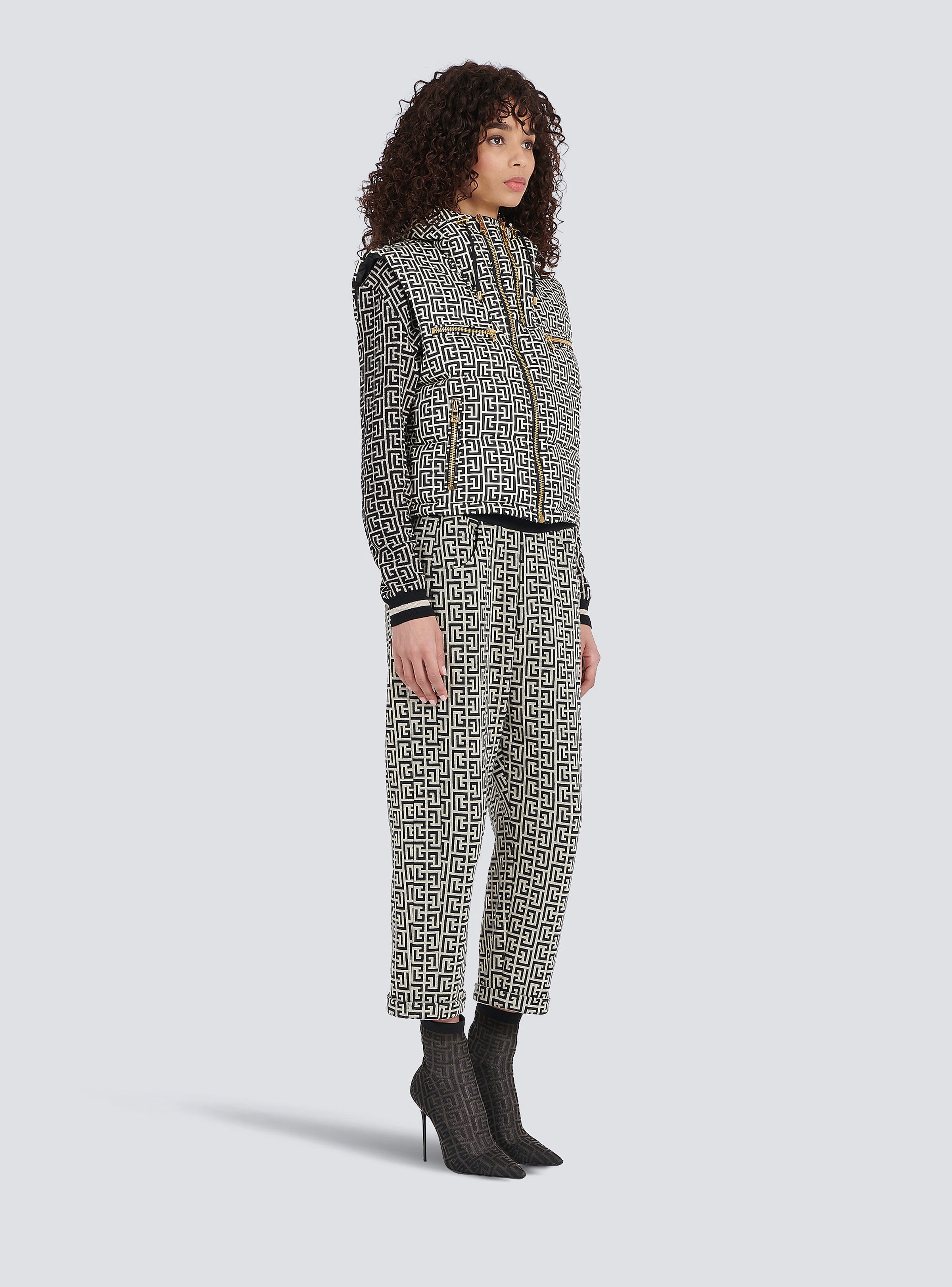 Nylon quilted vest with Balmain monogram - 5