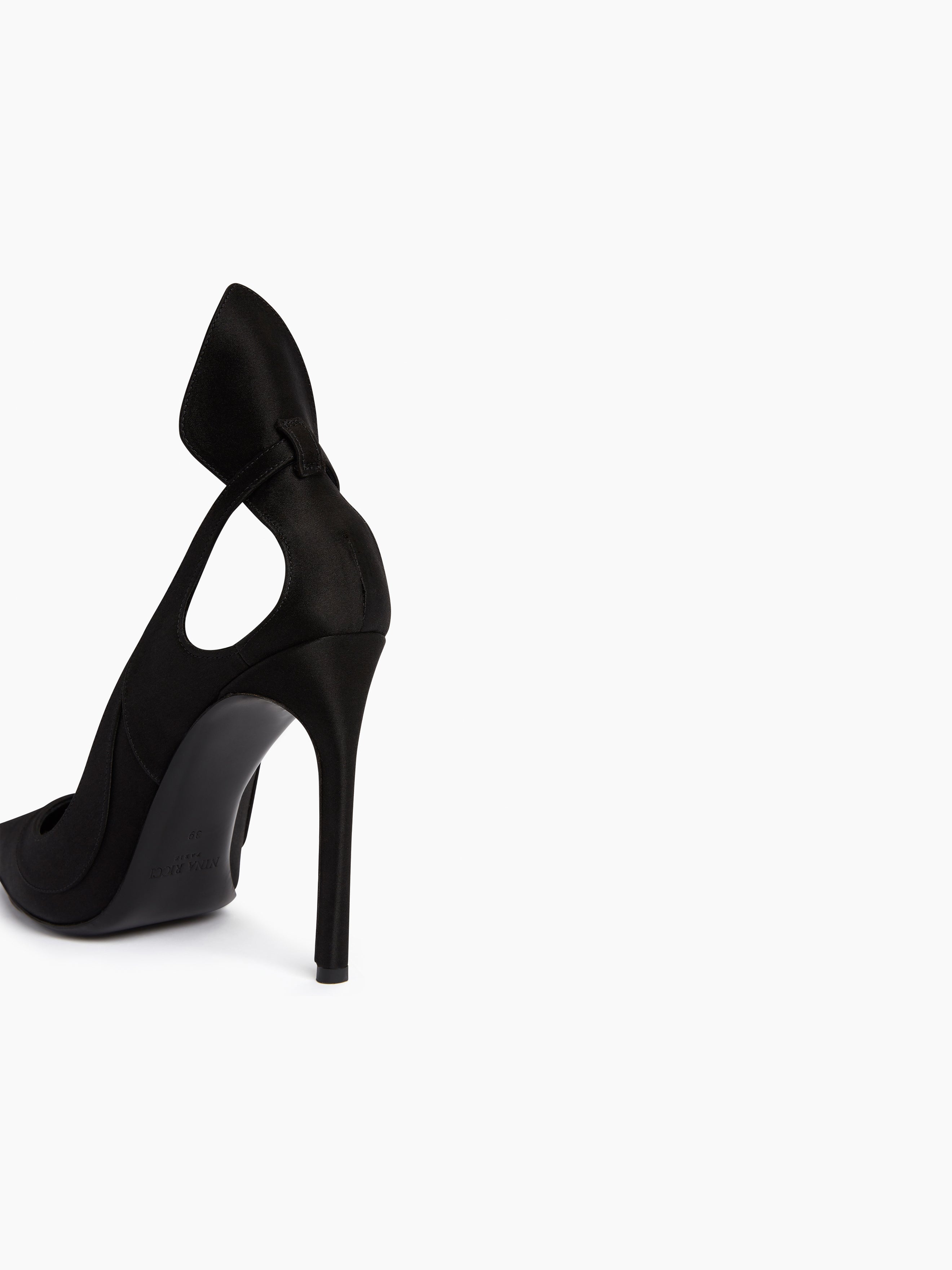 SATIN PUMPS WITH BOW DETAIL - 2