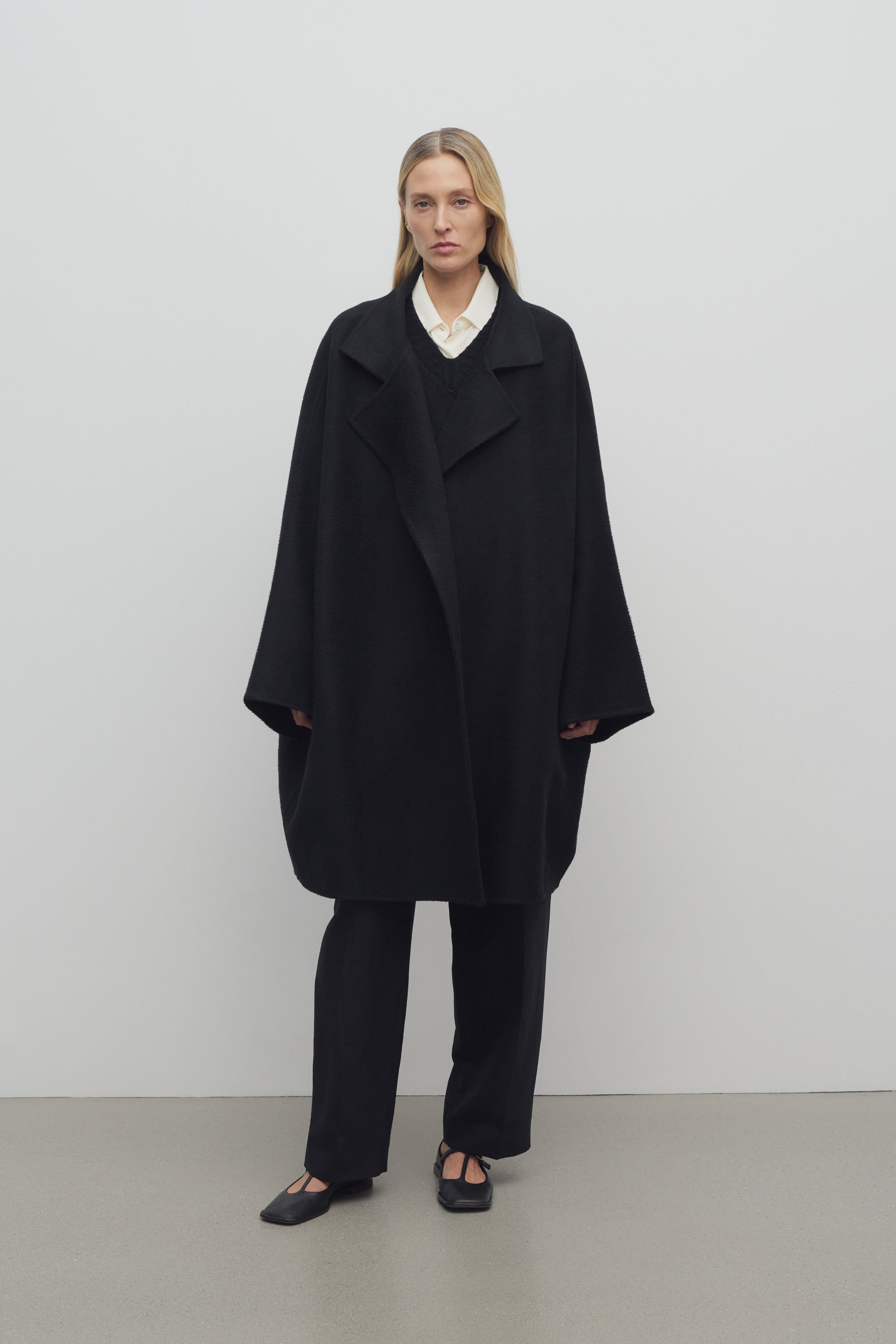 Loune Coat in Cashmere - 3