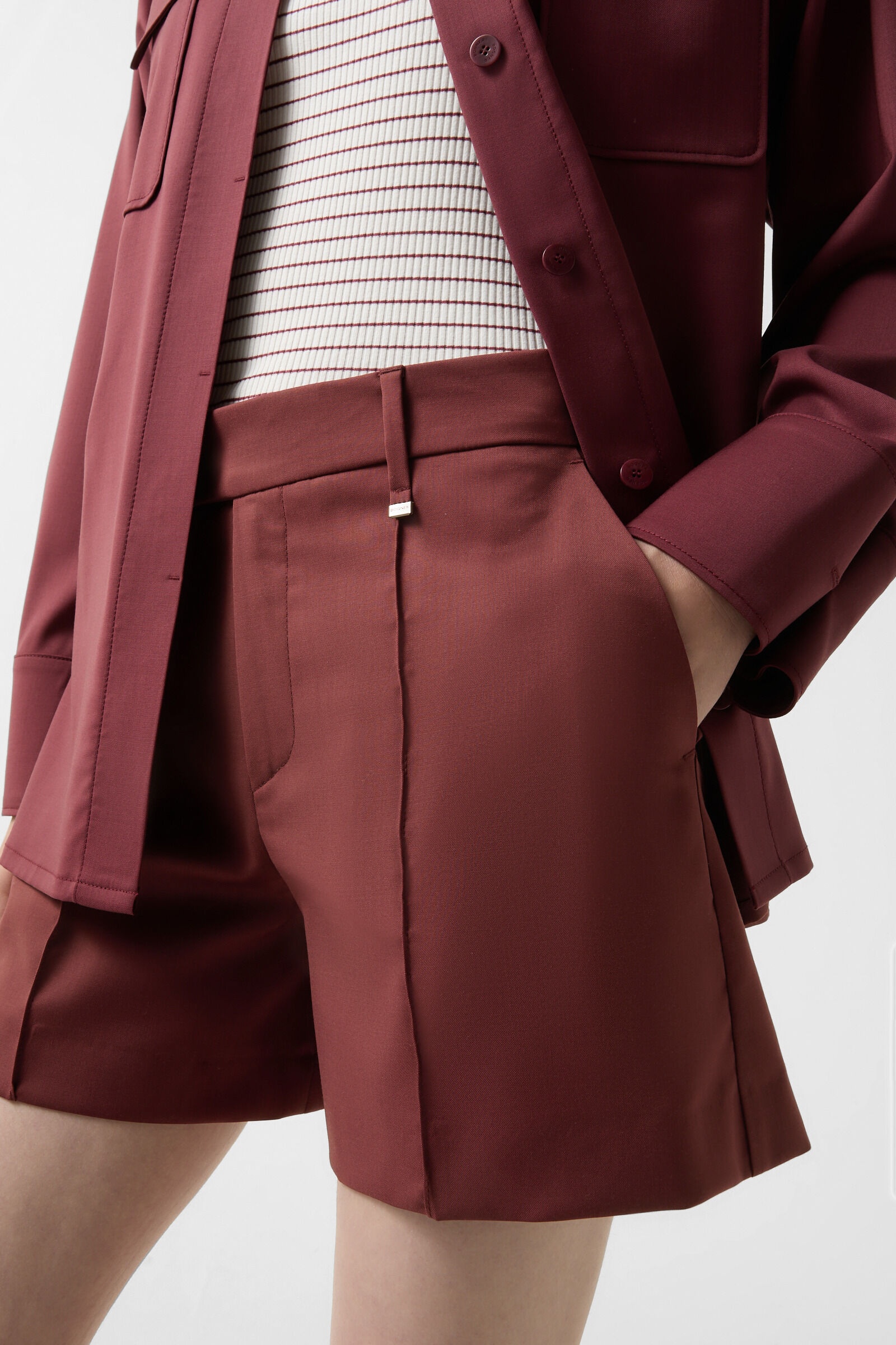 Jace shorts in Wine red - 5