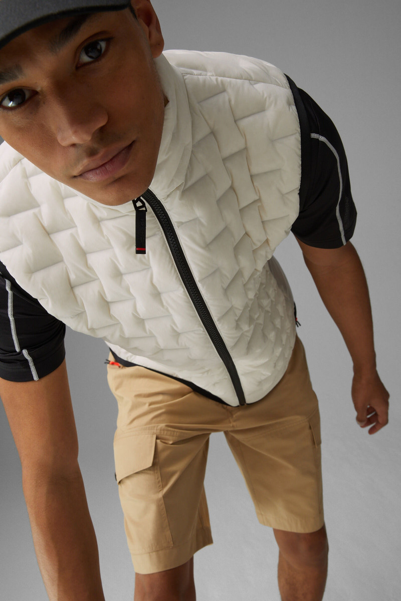 Gabriel Lightweight down vest in Off-white 6