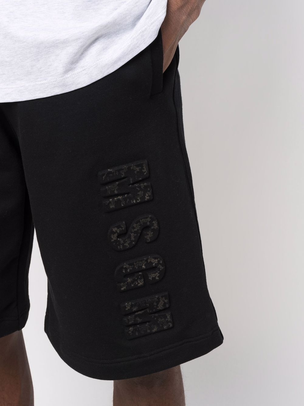 embossed-logo track shorts - 5