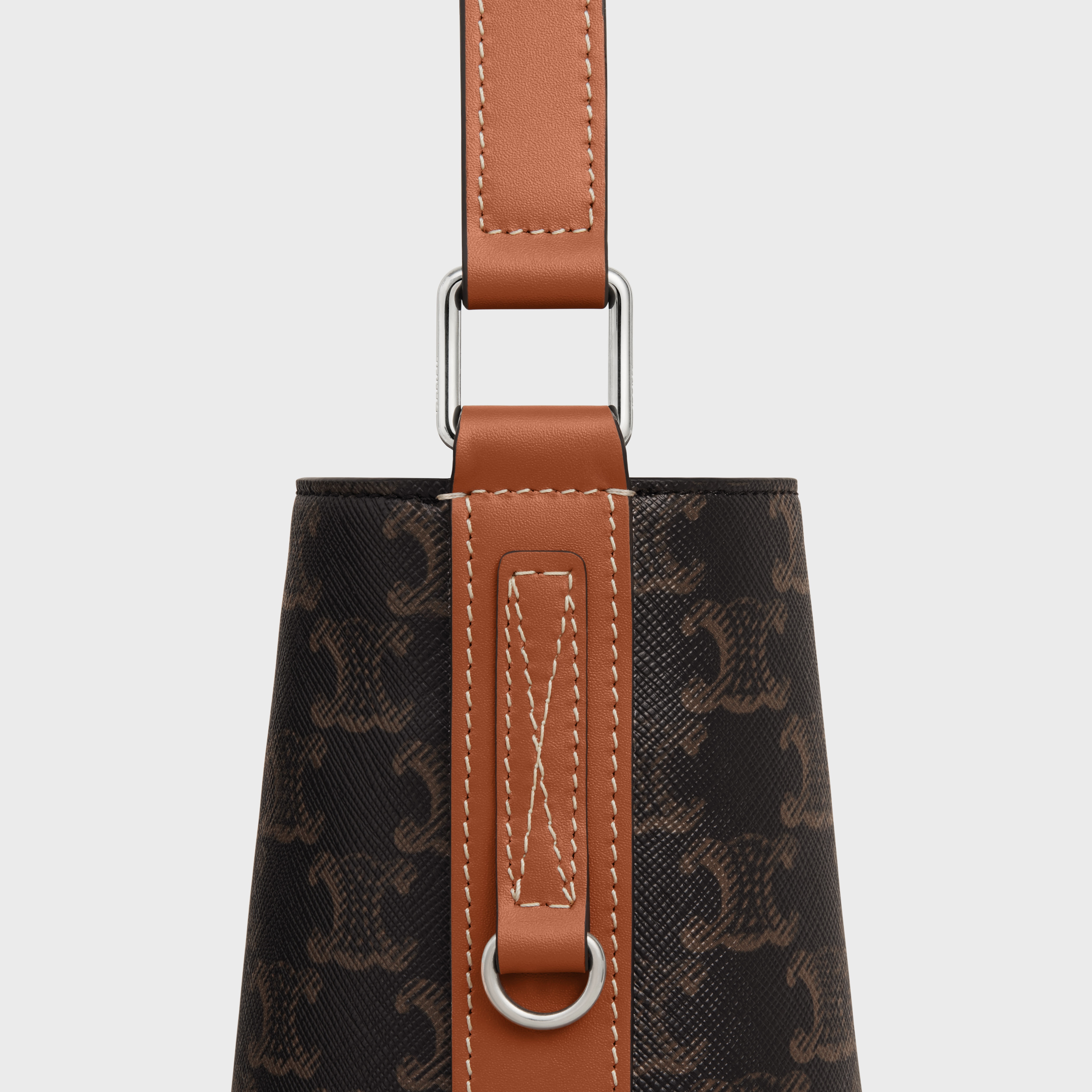 Bucket in Triomphe canvas and calfskin - 5