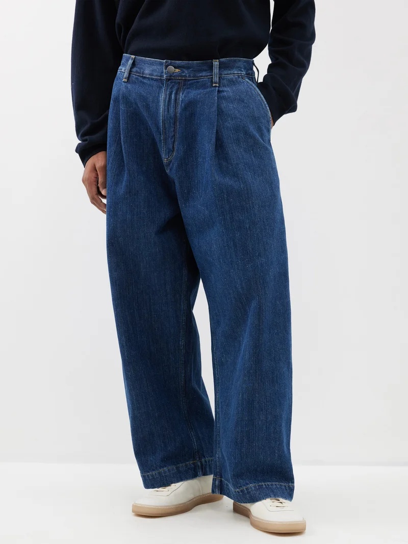 Single-pleat wide-leg jeans