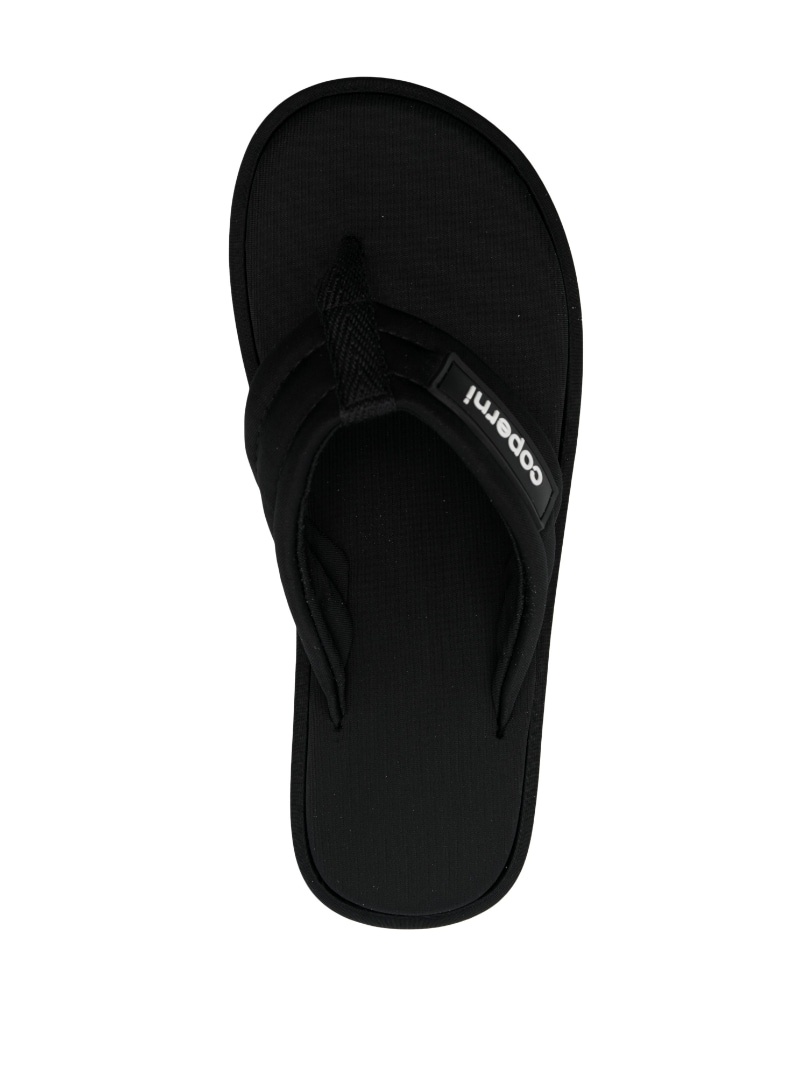 logo-embossed flip flops - 4