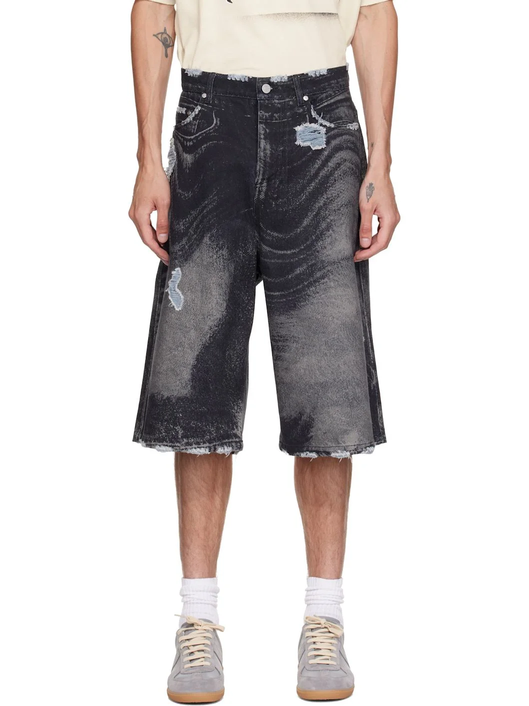 Black Distorted Print Distressed Denim Shorts - 1