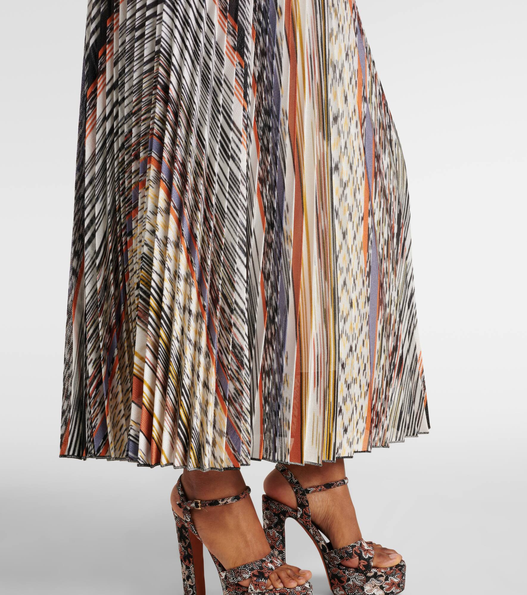 Knitted pleated striped maxi dress - 6