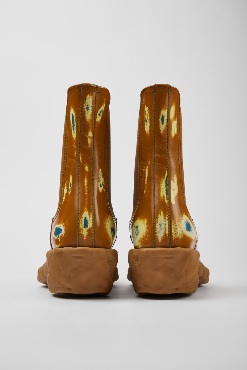 CAMPERLAB Three-toned brushed leather boots outlook
