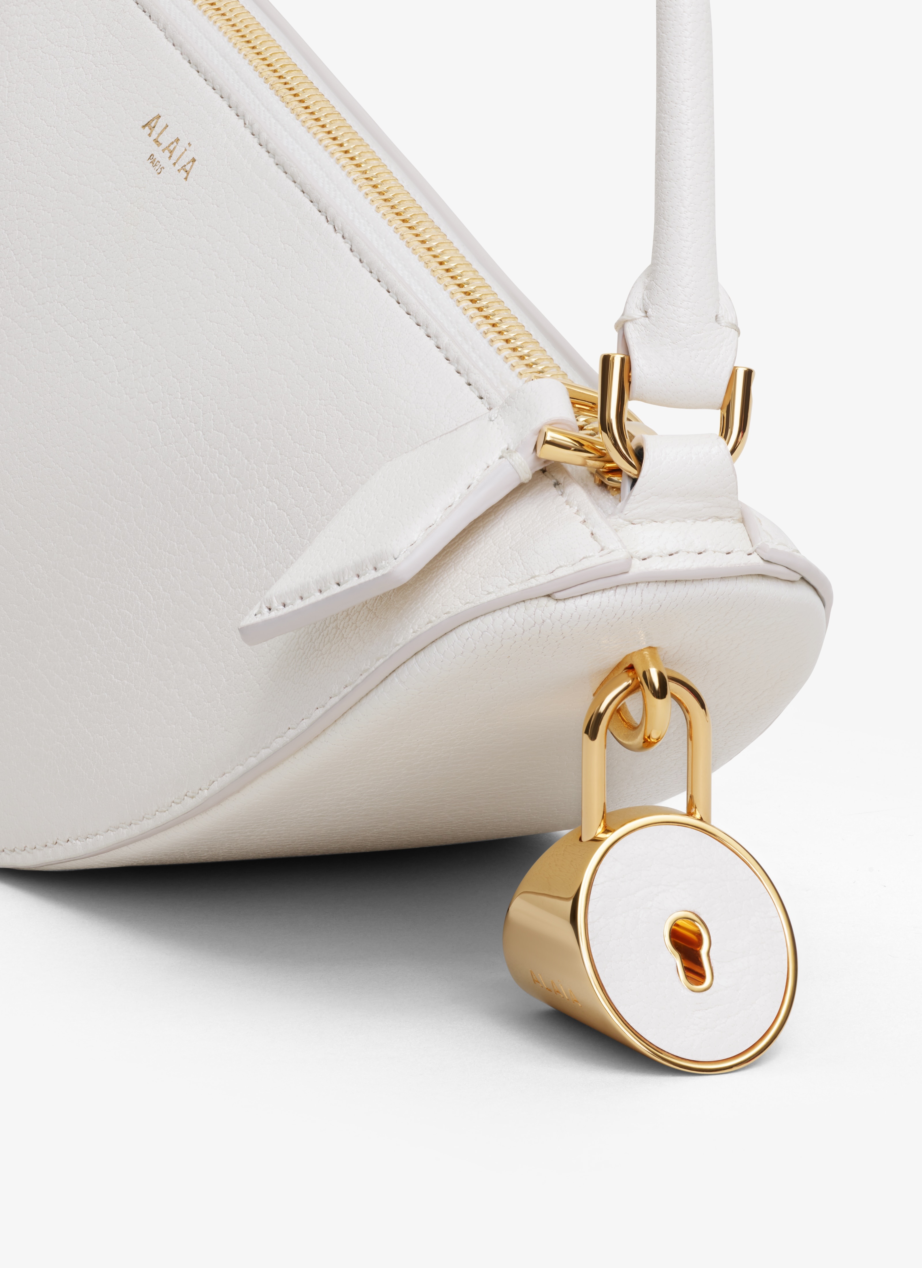 LE DEMI-CŒUR BAG IN GOATSKIN - 4