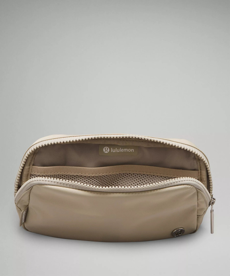 Everywhere Belt Bag 1L 5