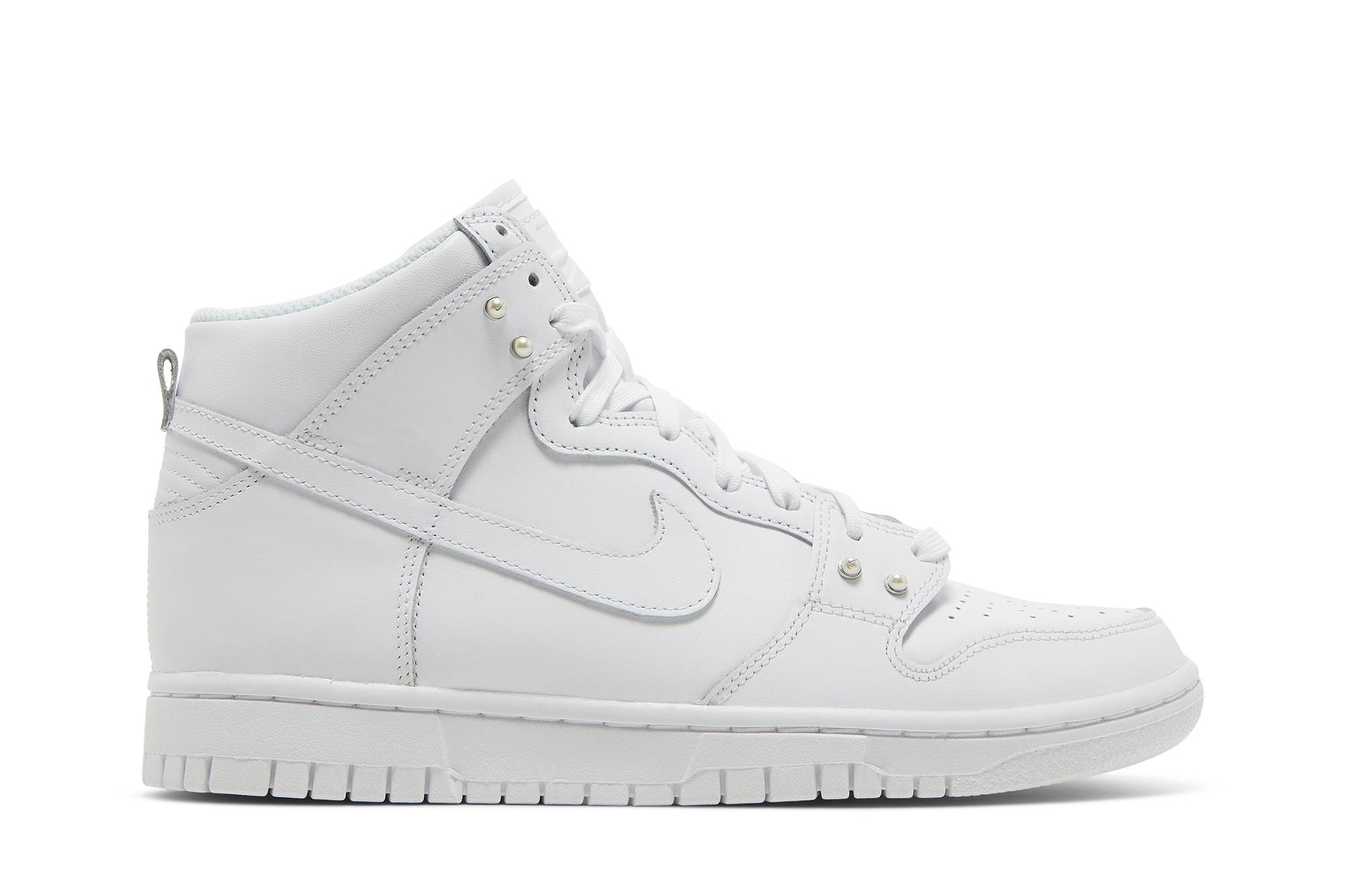 Wmns Dunk High SE 'Pearl White' - 1