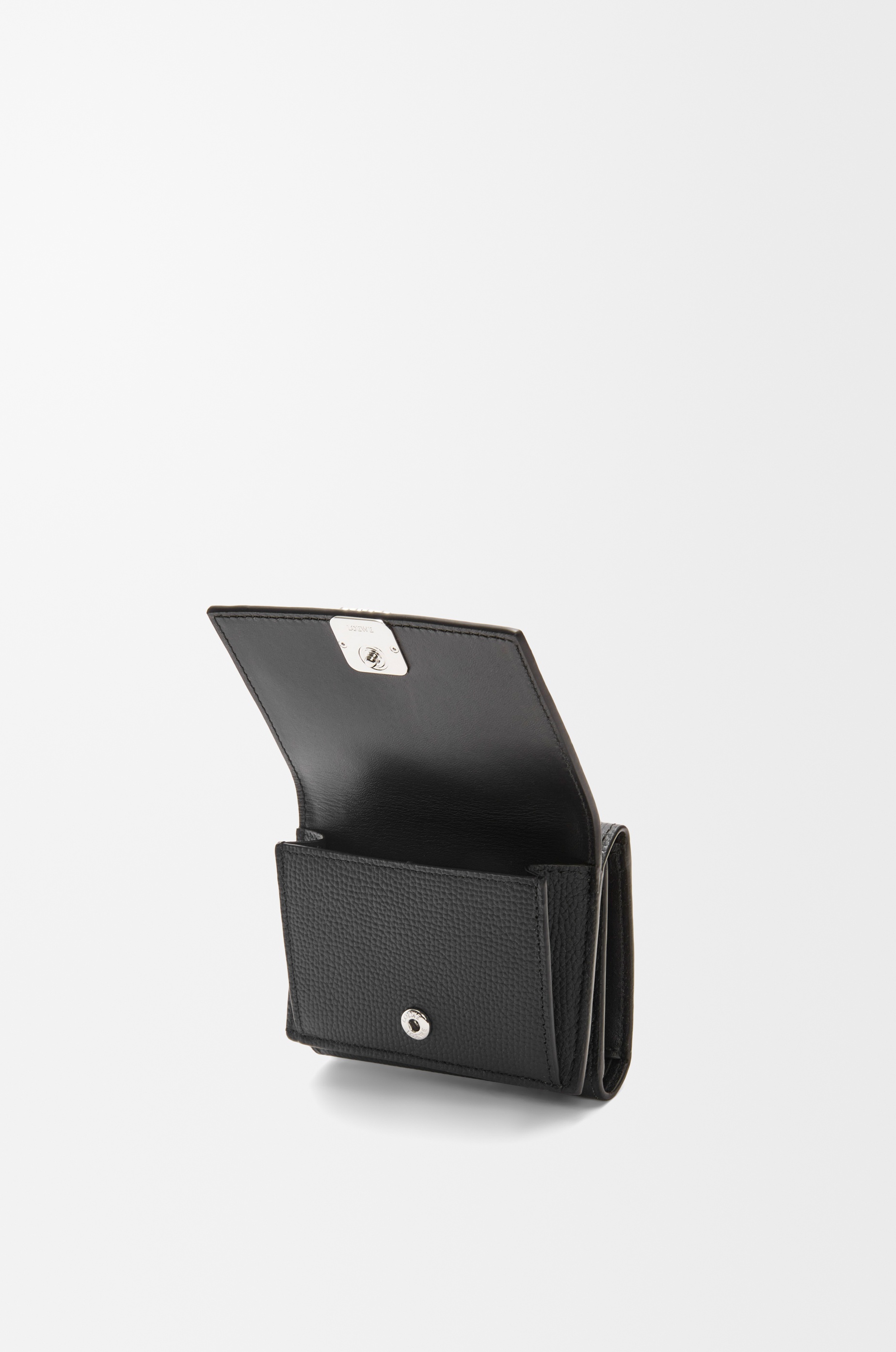 Anagram trifold wallet in pebble grained calfskin - 3