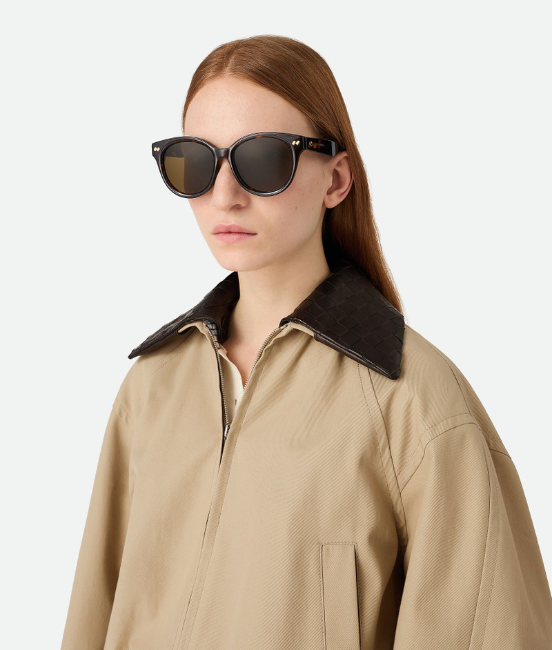 Bottega Veneta Dizzy Round Sunglasses outlook