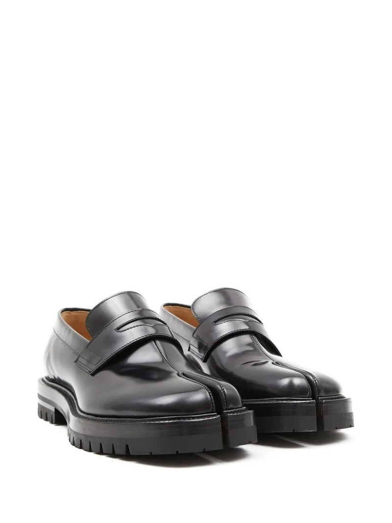 Maison Margiela AW25 TABI COUNTY LOAFER - PATENT BLACK outlook