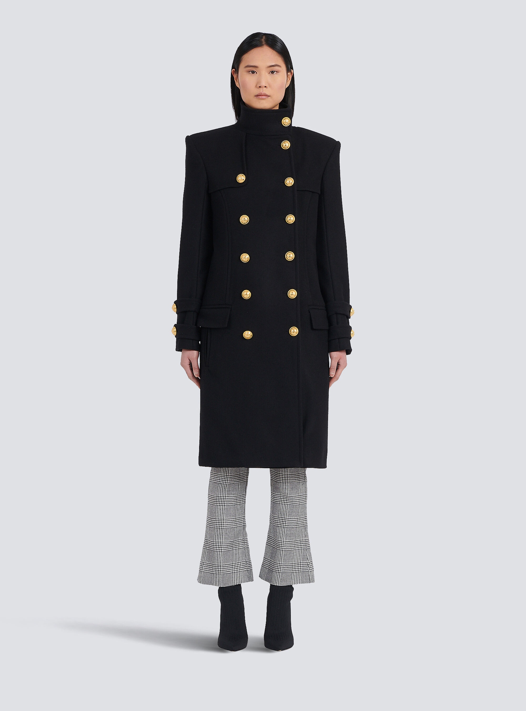 Long wool and cashmere coat with double-breasted gold-tone buttoned fastening - 3