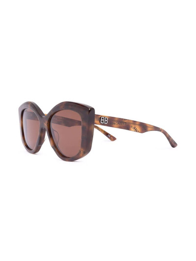 BALENCIAGA tortoiseshell oversize-frame sunglasses outlook