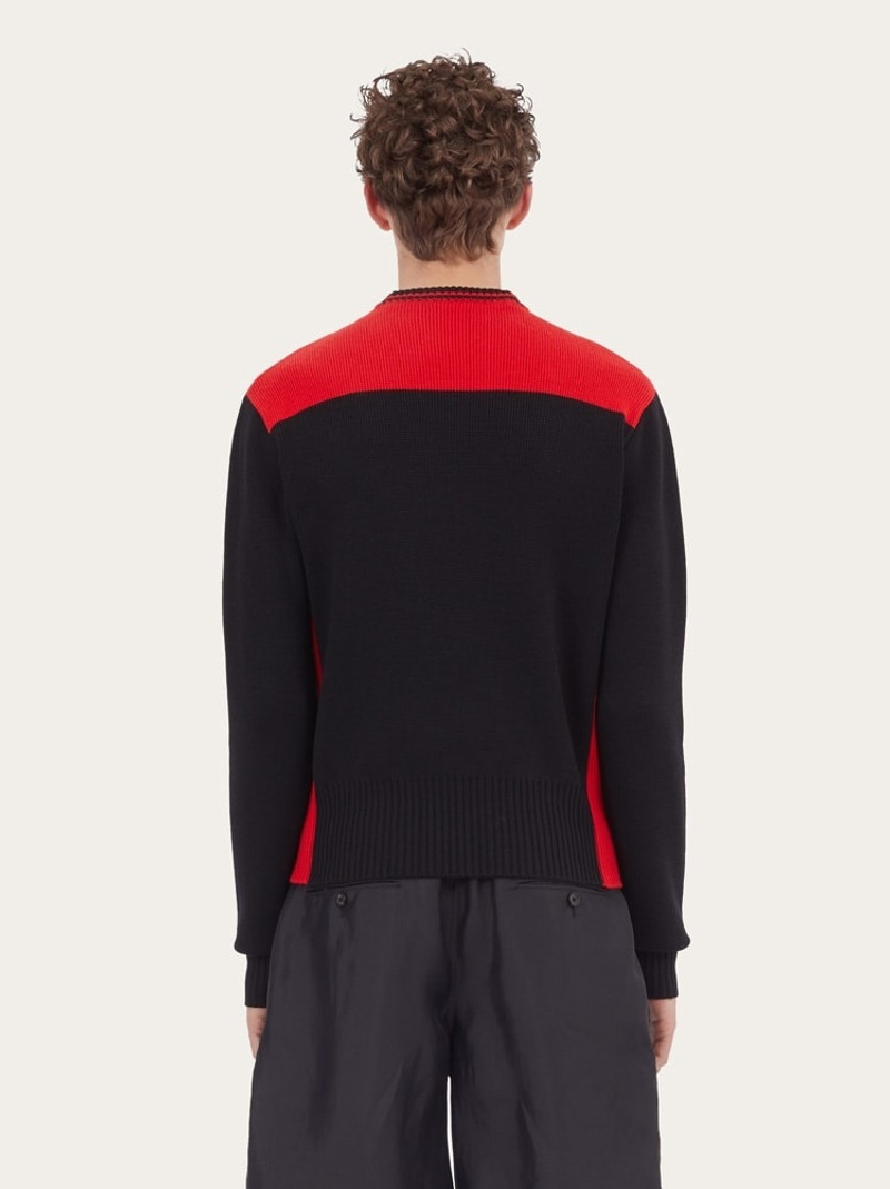 COLOR BLOCK ROUND NECK SWEATER 3